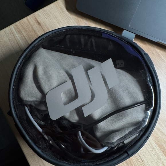 DJI Gray VR Controller - Picture 2 of 2